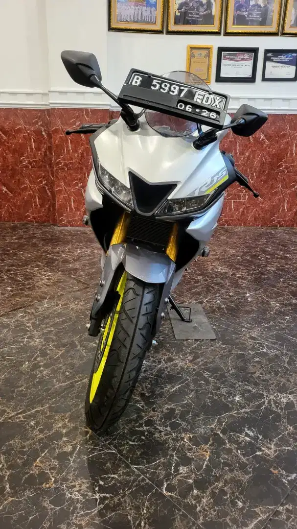 DP 2.5 JT • YAMAHA R15 V3 TAHUN 2021 KM.LOW SPESIAL