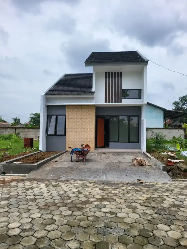 Rumah Cantik Perumahan Dekat RS Margono, Terminal