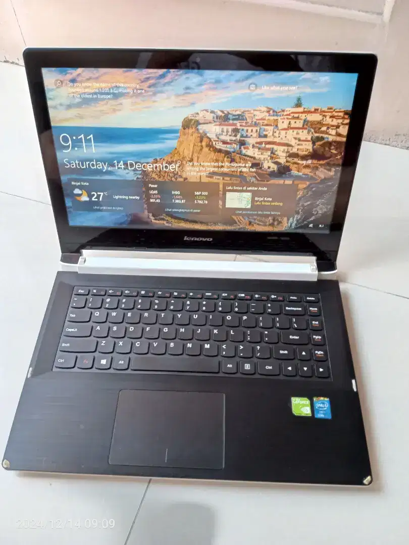 Laptop Touchscreen Lenovo Core i7 Preloved