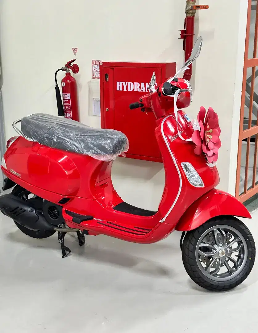 Vespa lx125 kondisi baru