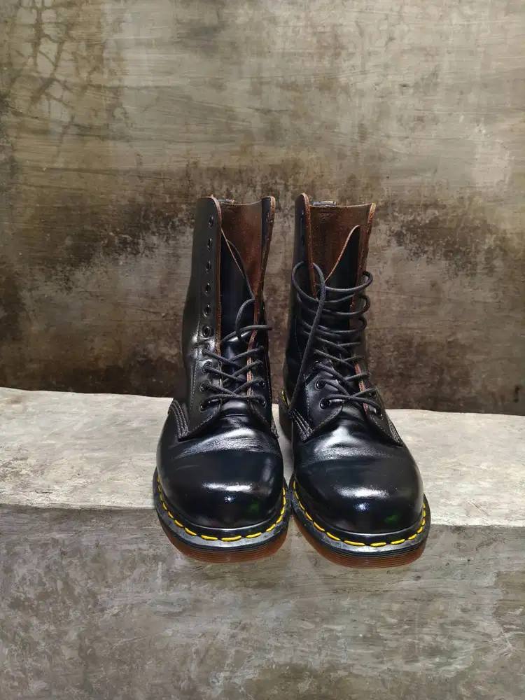 Sepatu Boots Dr Martens 10 hole