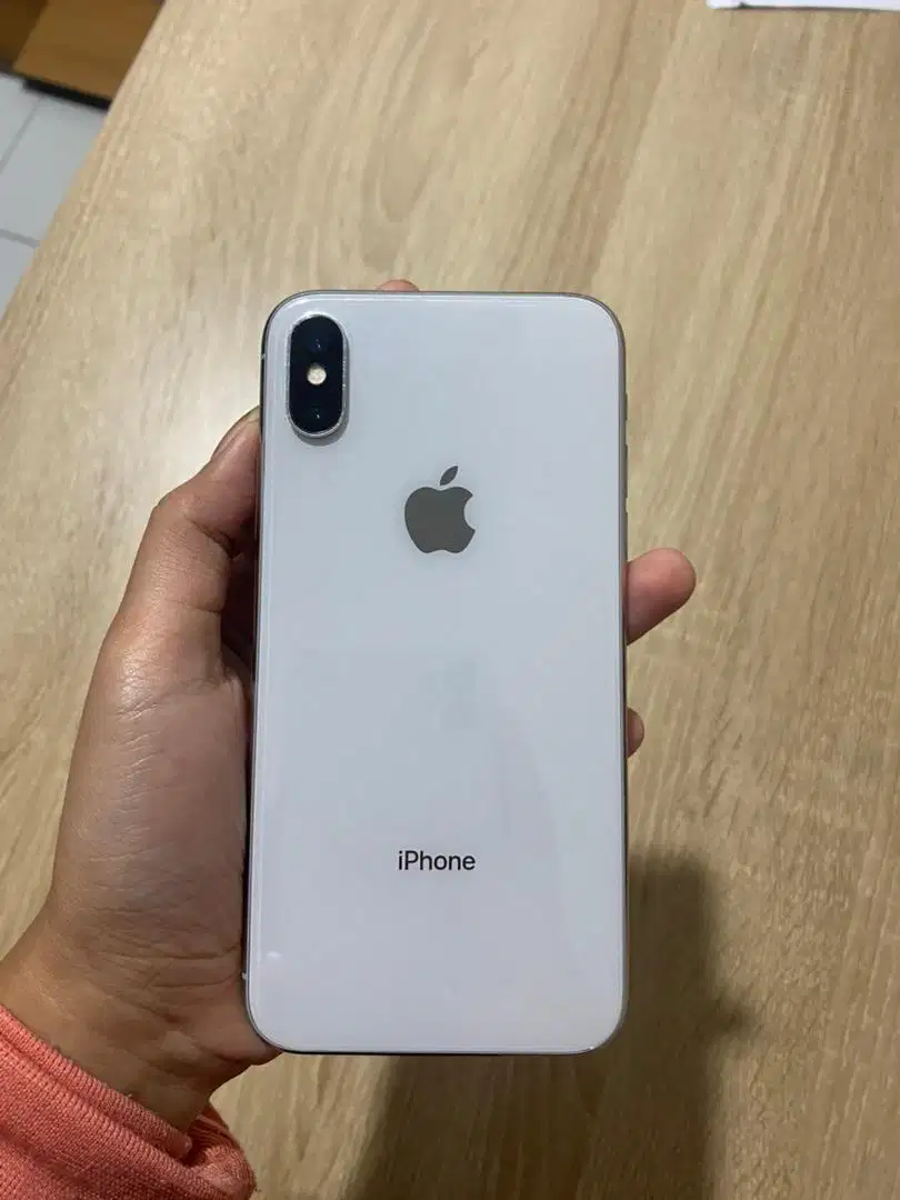 IPHONE X 64 GB SILVER