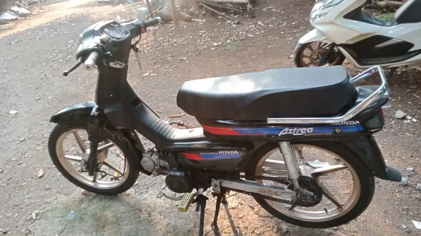 Motor Honda astrea