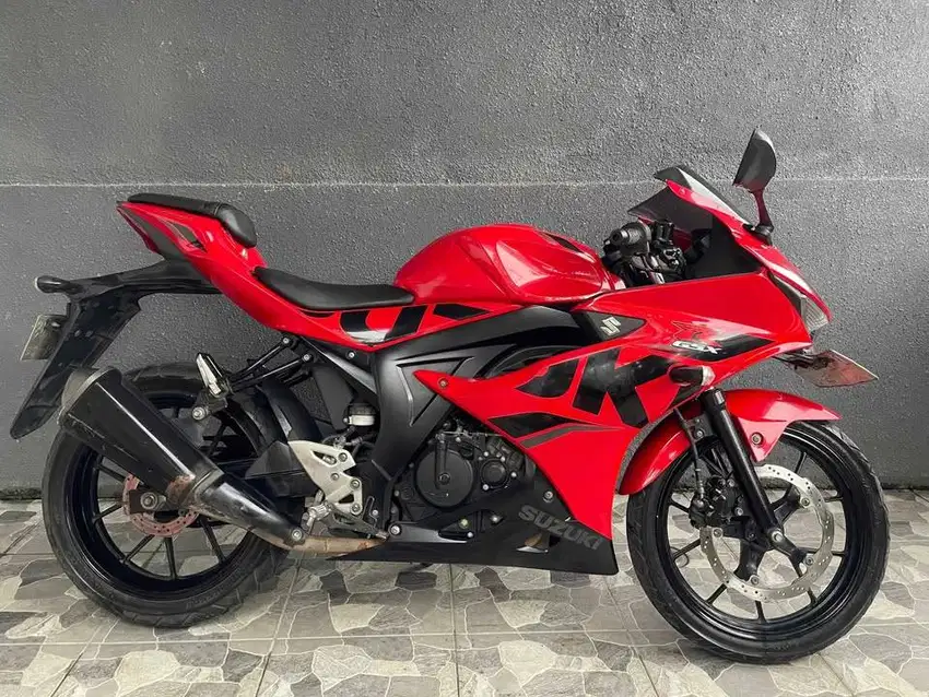 DIJUAL GSX-R150 2018 MERAH ORIGINAL