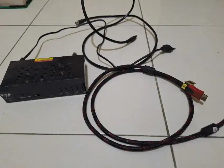 Jual cepat Tanaka set top box bonus kabel HDMI