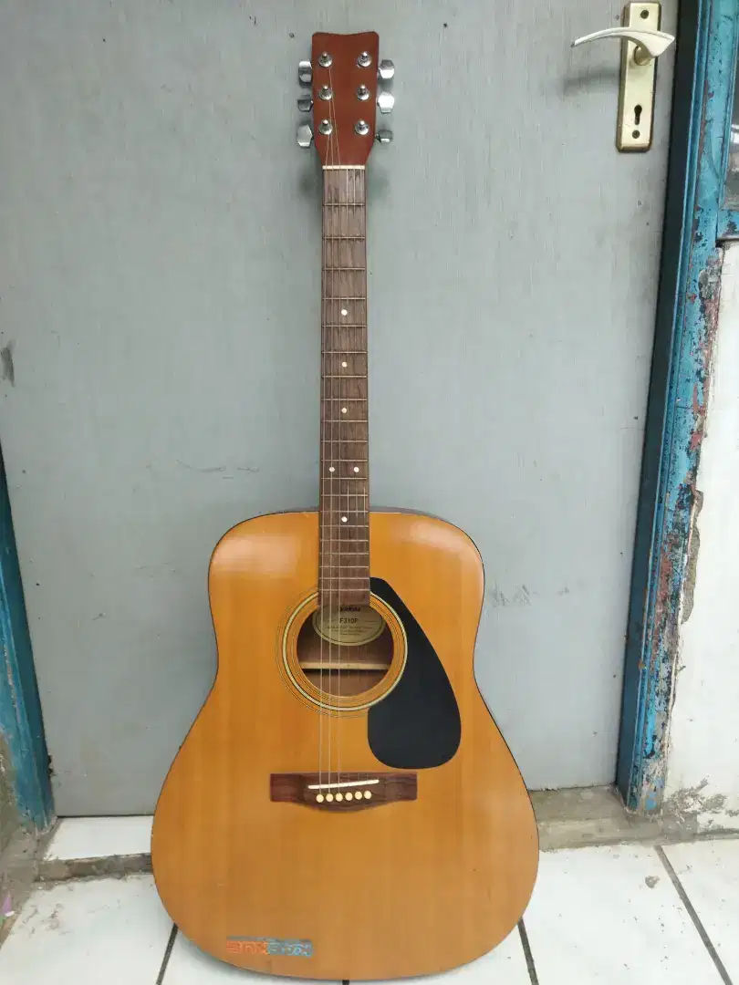 gitar yamaha F310P