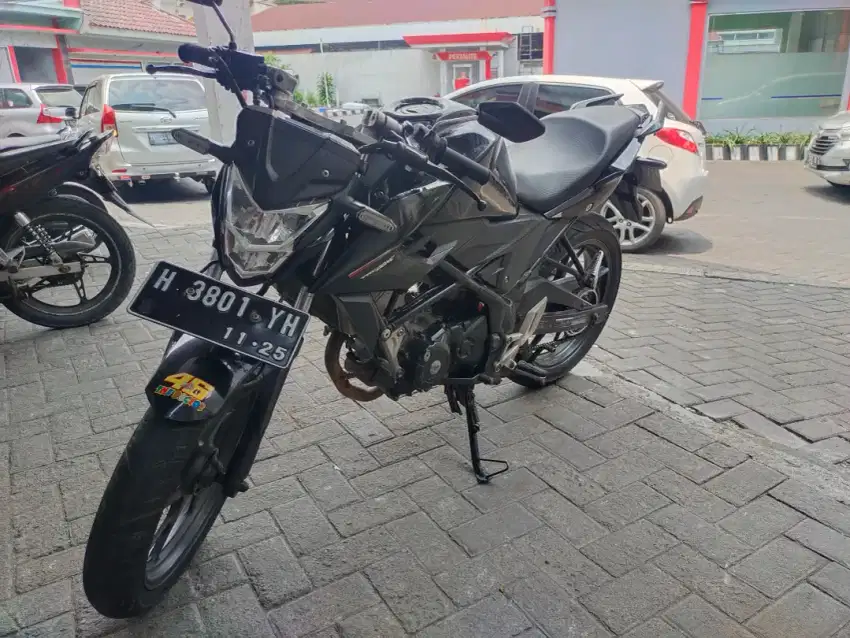 Honda CB150R 2015