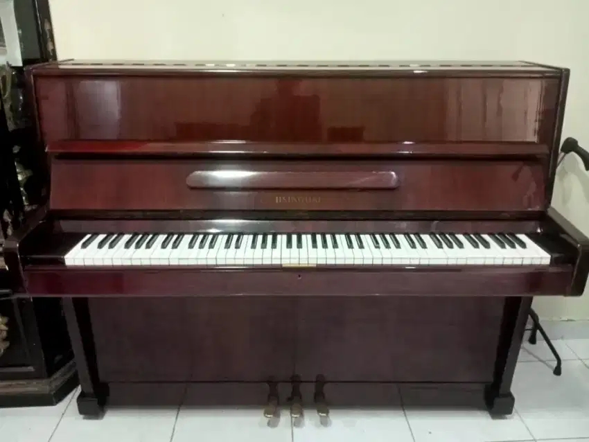 Piano akustik merek hsinghai