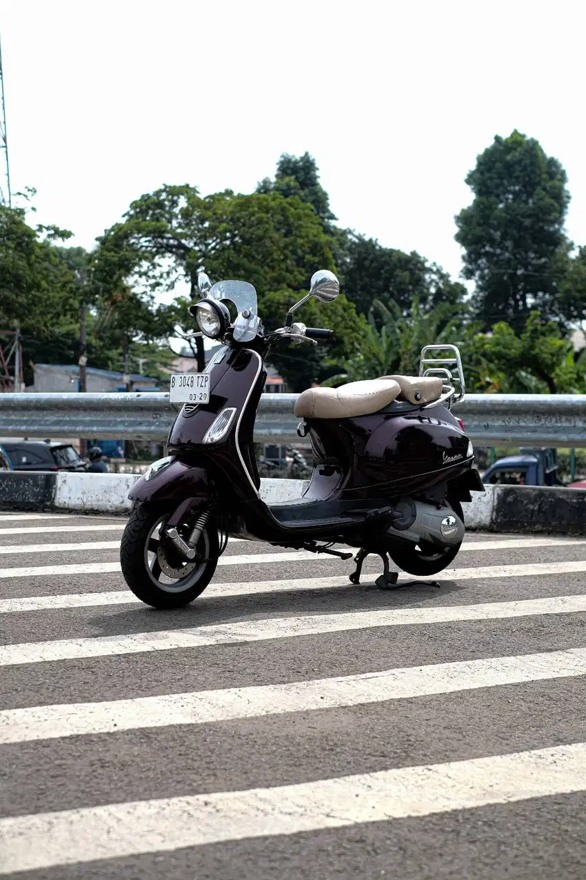 PIAGGIO VESPA MATIC LXV 150 3VIE 2013 MURAH BERGARANSI