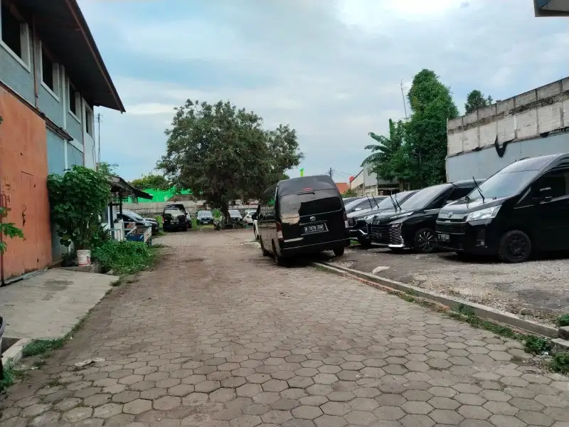 Dijual Tanah Luas  Gudang di jalan  Caman Pondok Gede  Bekasi