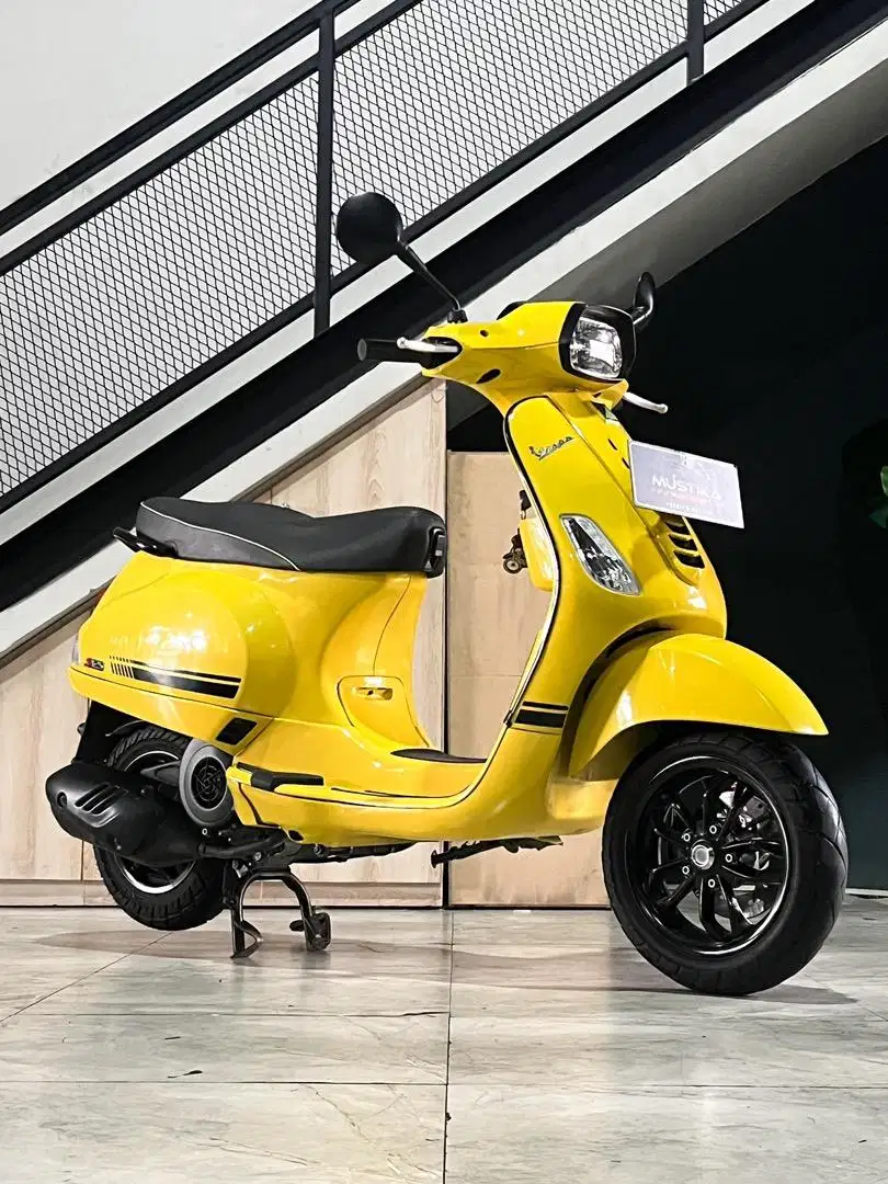 Promo Blibli 0%‼️Vespa S125 iget th 2021 - Ayu Mustika