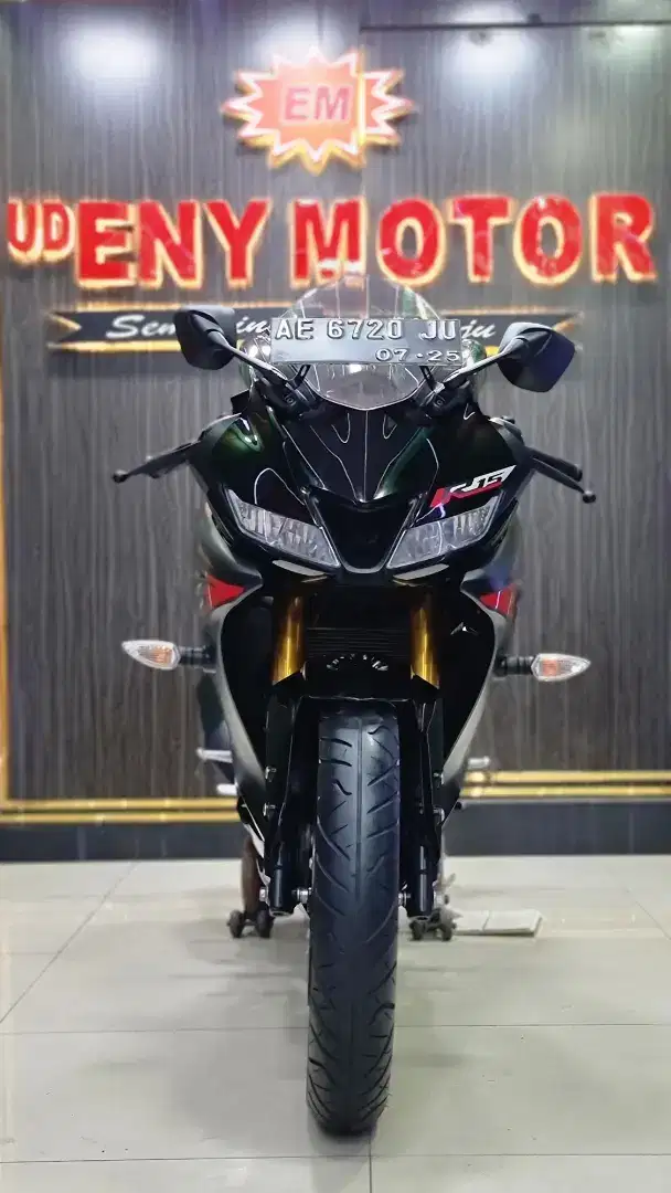 YAMAHA R15 V3 155 VVA 2019 - BLACK GLOSSY