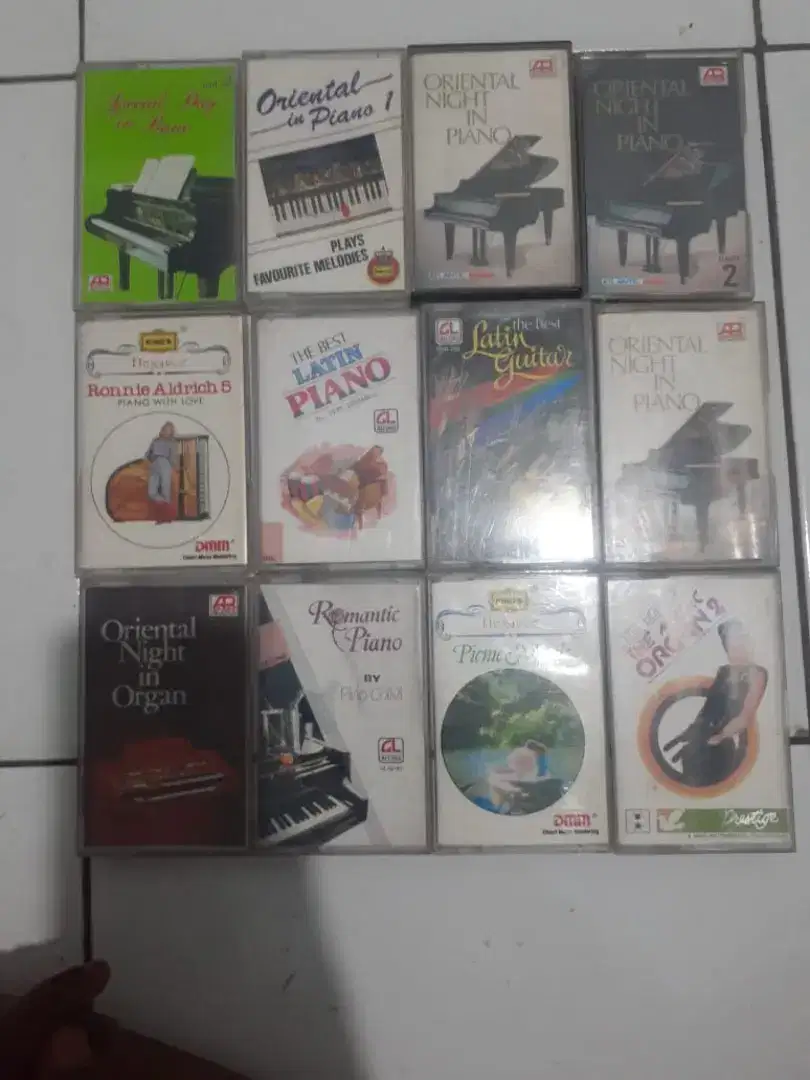 Kaset Pita Jadul Edisi Piano