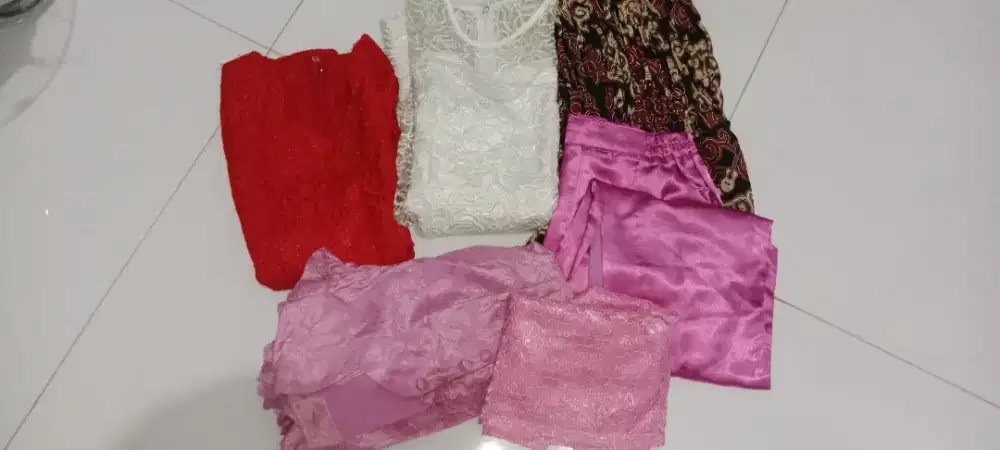 Dijual Baju Kebaya Cewek