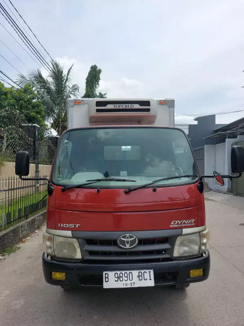 Toyota Dyna 110 STL engko long box freezer tahun 2012 pendingin aktif