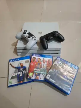 PS 4 PRO 1TB (Second)