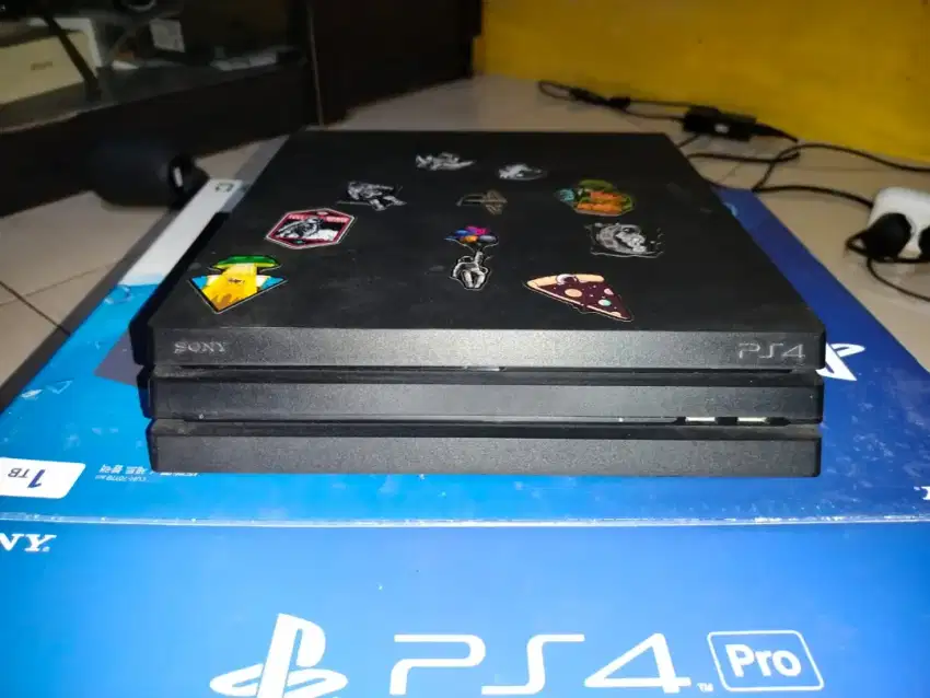 PS 4 PRO 1 TB OFW