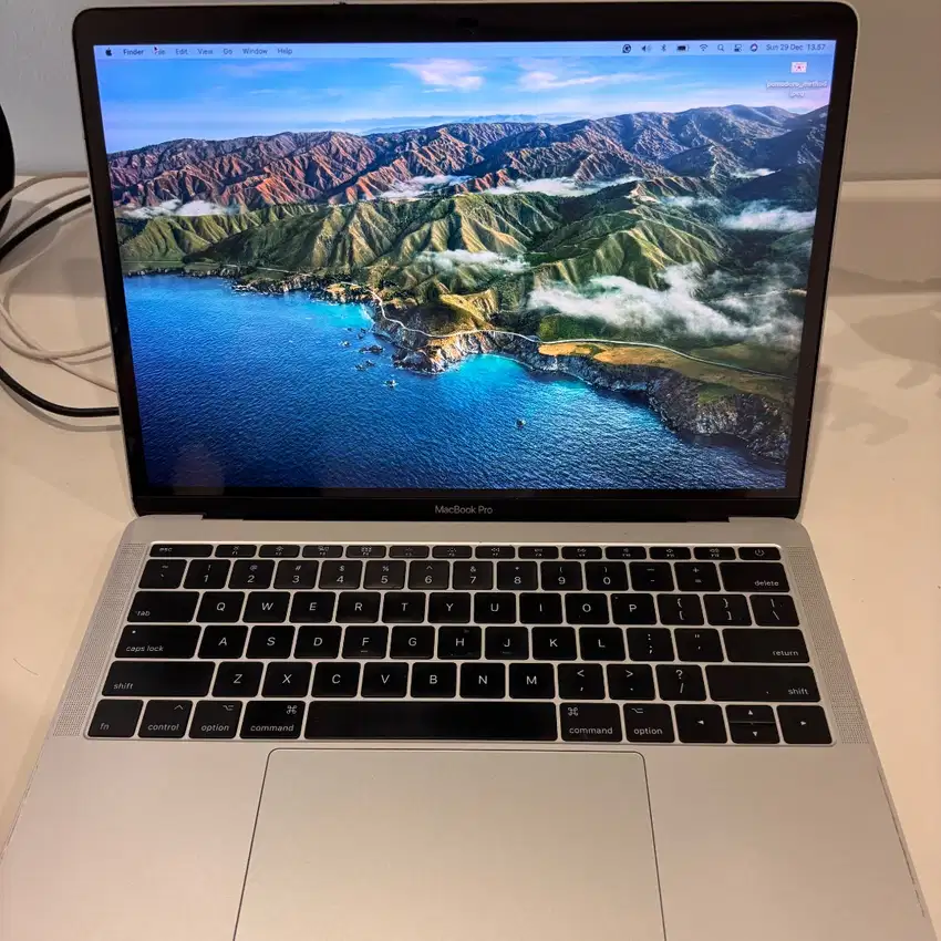 Macbook Pro 2017 13 inch 128 GB