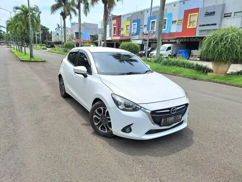 TDP 9jt Pajak Panjang Siap Pakai Mazda 2 R skyactiv 2015 Putih Mulus