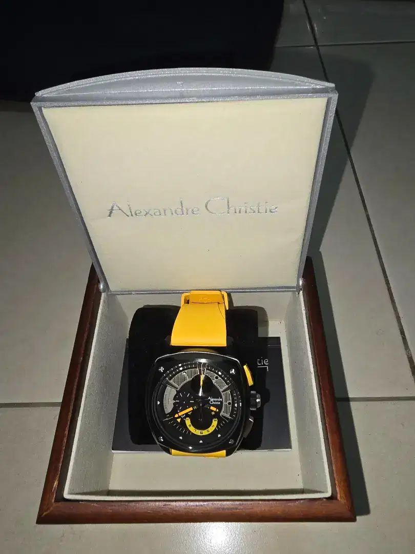 Jam Alexandre Christie AC 6591 Yellow Black