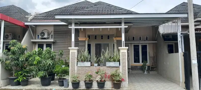 rumah secondary mantap di Parak karakah