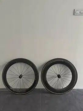 Wheelset zipp speed weapon 404 dan 808