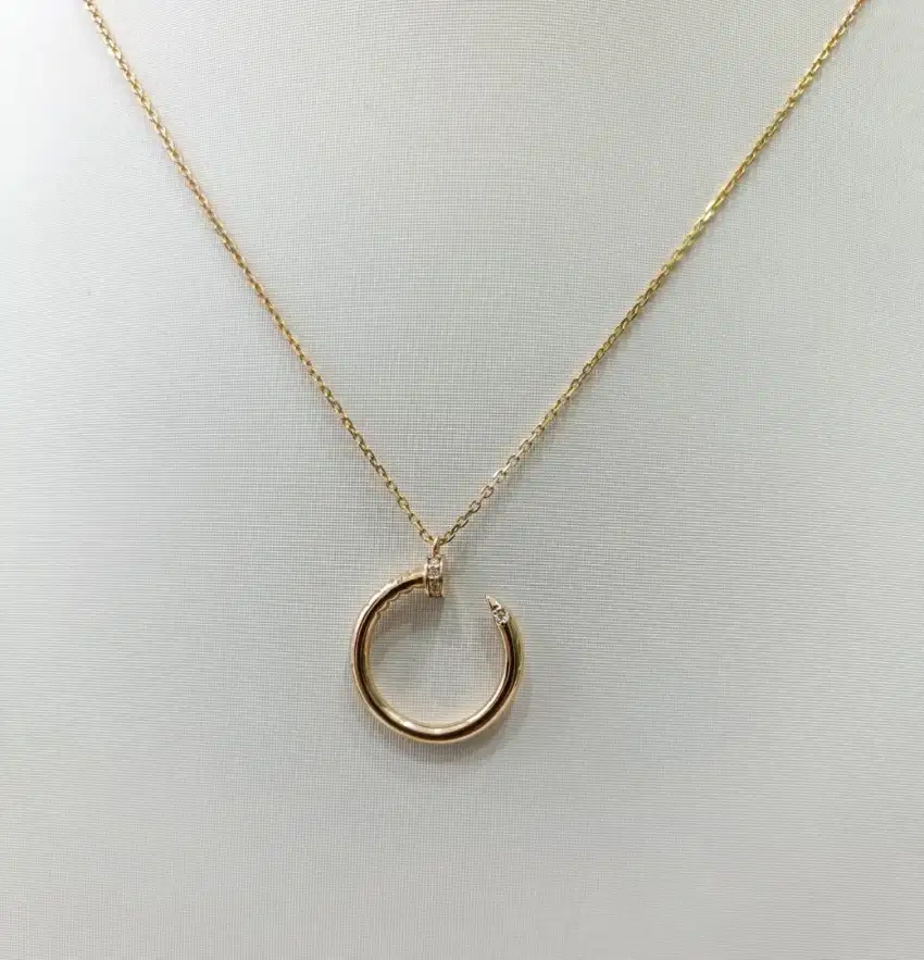 Kalung Model Paku