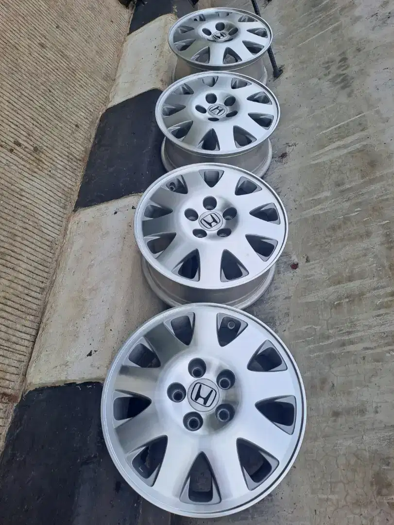 Velg Oem Honda Odyssey RA6 R16 5x114 (Rare)