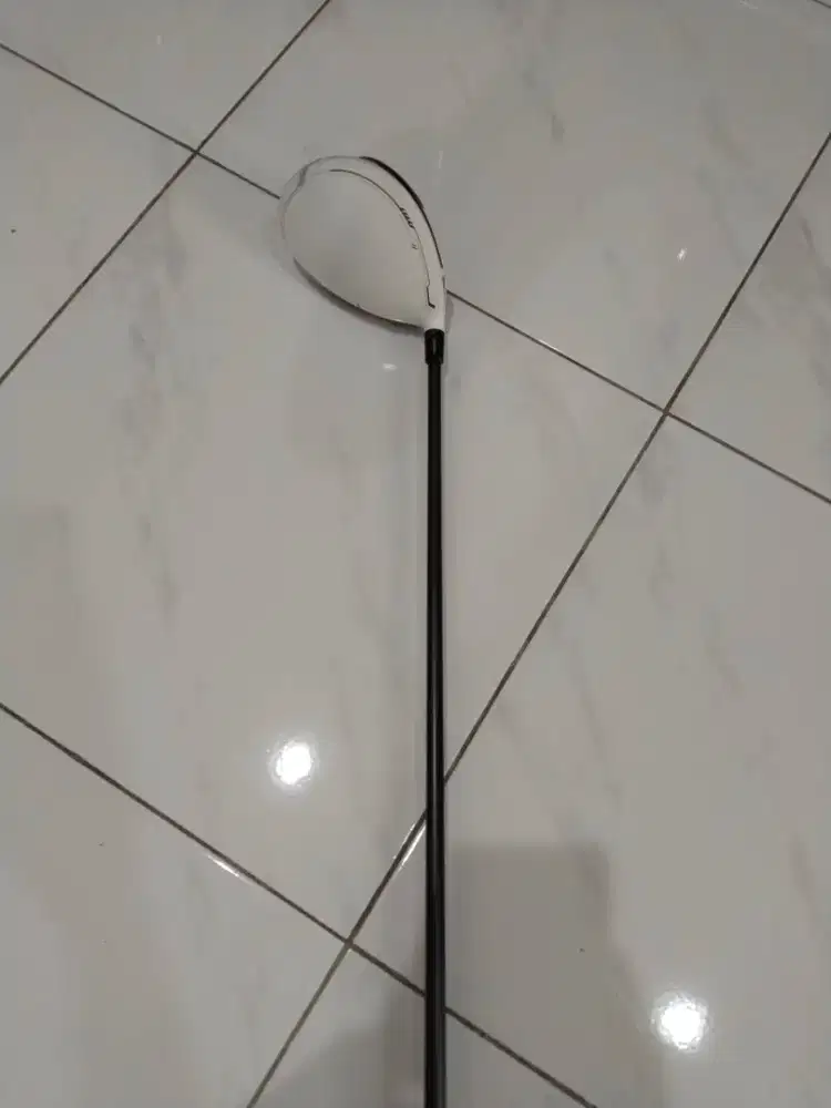 Stik Driver Taylormade R11s Loft 10.5
Kondisi Mulus