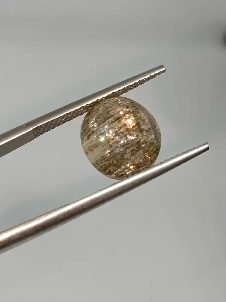 Natural Rainbow Scapolite(capolite pelangi yg langka)