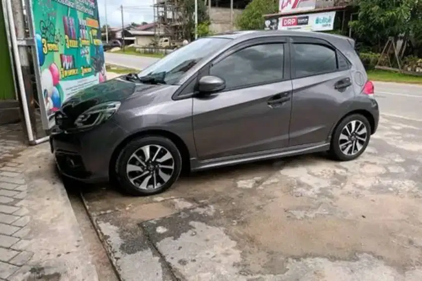 Honda Brio RS over kredit