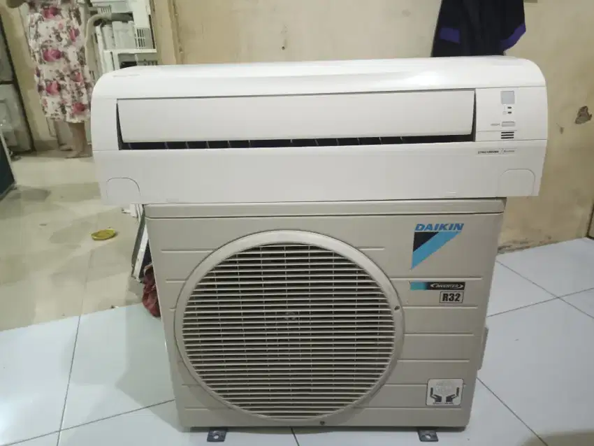 Ac Daikin inverter 1/2 pk - 1pk