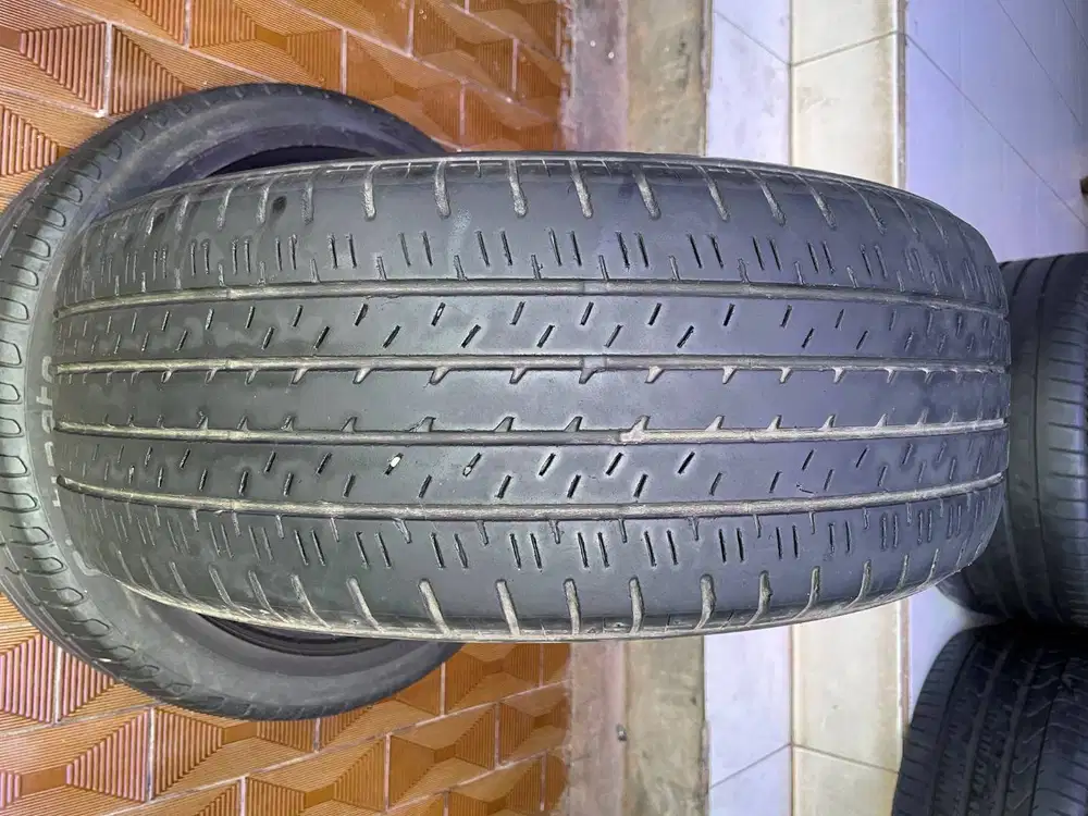 Ban Bridgestone Turanza ER33 215 55 r17 1pcs