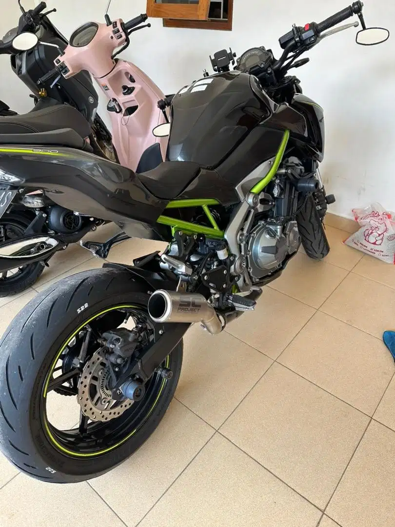 Dijual kawasaki z900 ABS 2017 ATPM tangan pertama (plat AD)