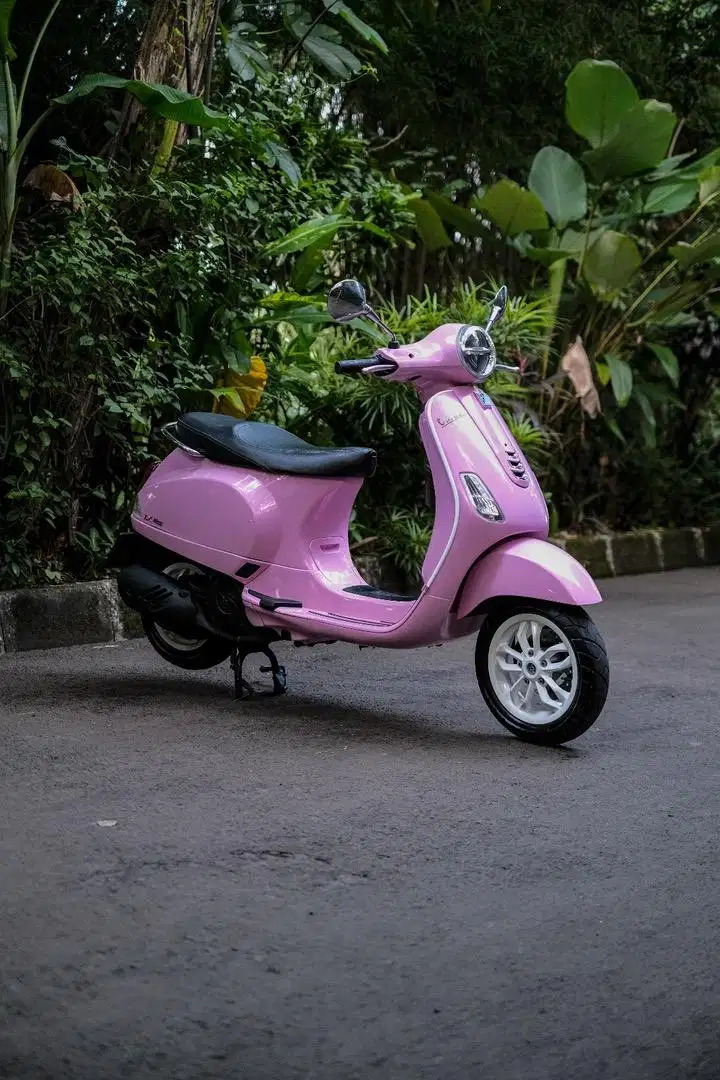 PIAGGIO VESPA MATIC LX 125 IGET FACELIFT 2021 REPAINT SERIES PINK