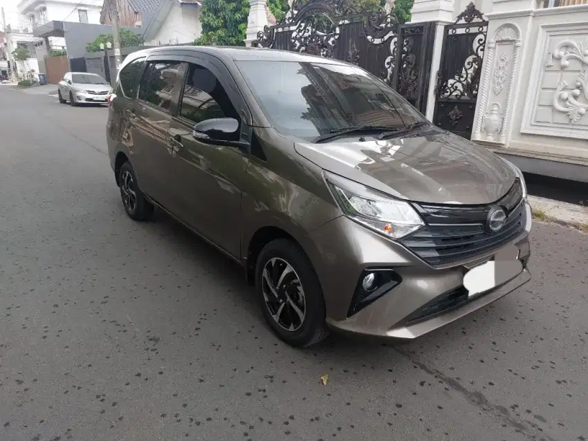 Jual sigra R MT 2022 pakai 2023 siap pakai