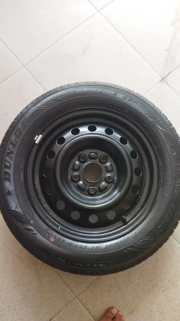 VELG KALENG
RING 15 
PCD 5 x 114,3 ET ERTIGA + BAN