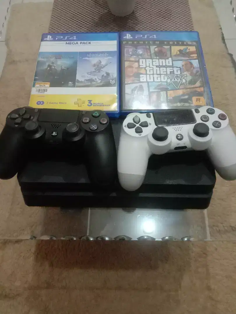 PS4 Slim Ori 1TB Bundle Megapack Seri 22