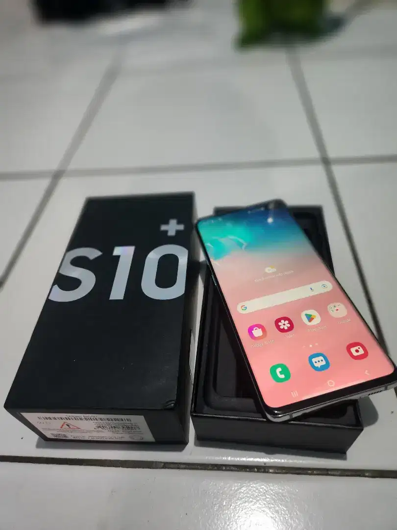 Samsung Galaxy S10 Plus Ram 8/128GB Fullset Resmi Sein