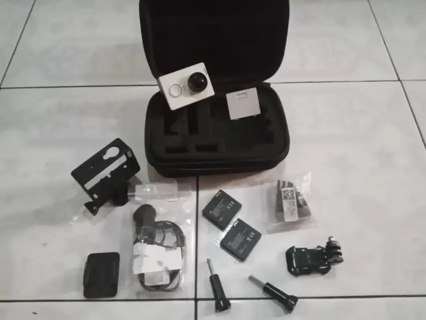 Xiaomi Yi Action Camera Siap Vlog Dash Cam