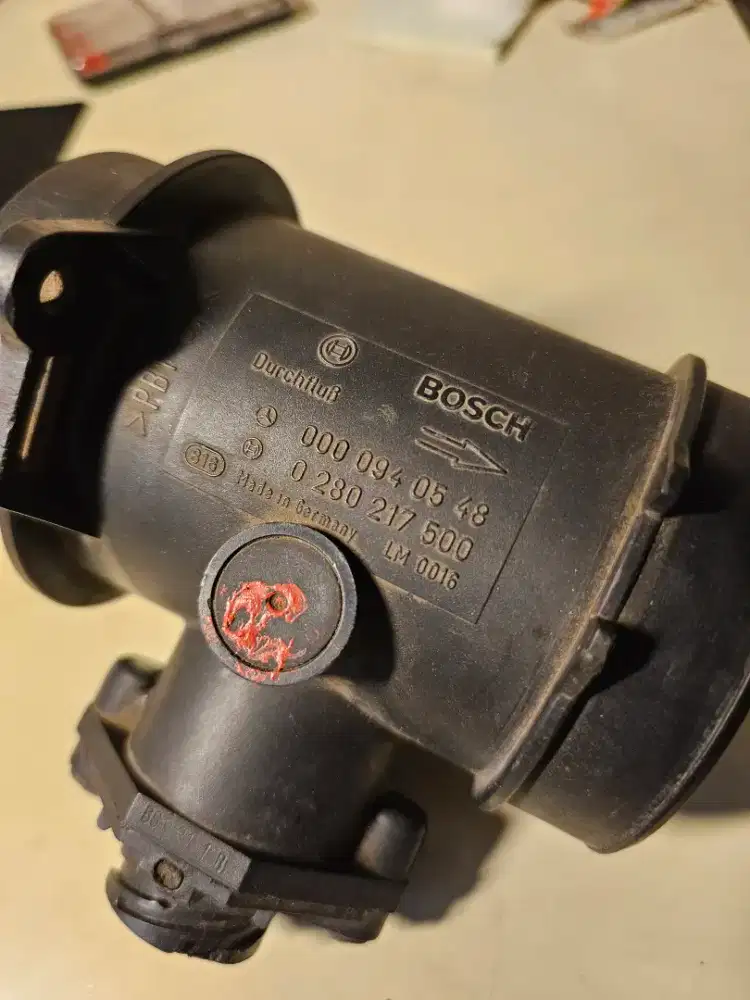 Air mass Mercedes Benz e320 M104 engine