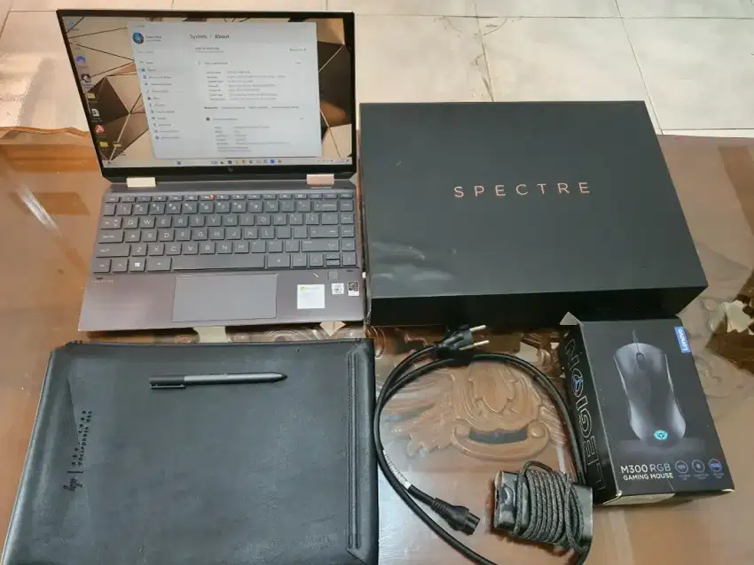 TURUN HARGA!!! Laptop HP Spectre x360. i7 gen10, Ram 16gb, SSD 1TB.