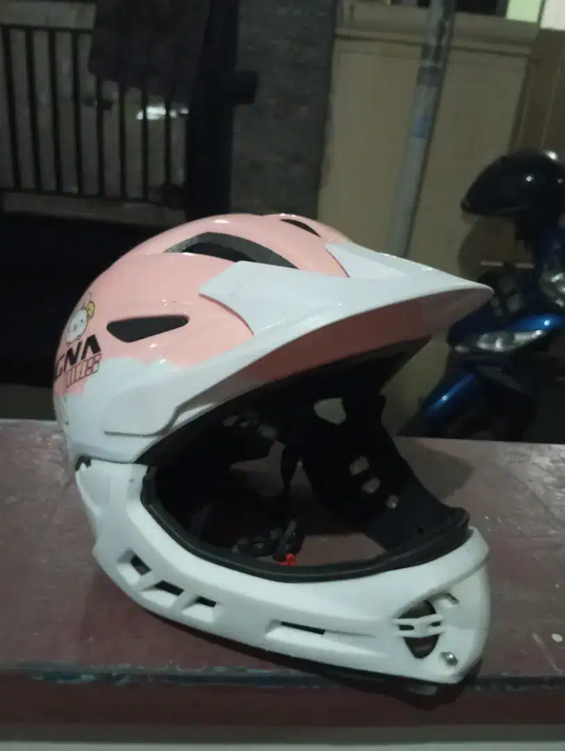 Helm sepeda pushbike Cigna