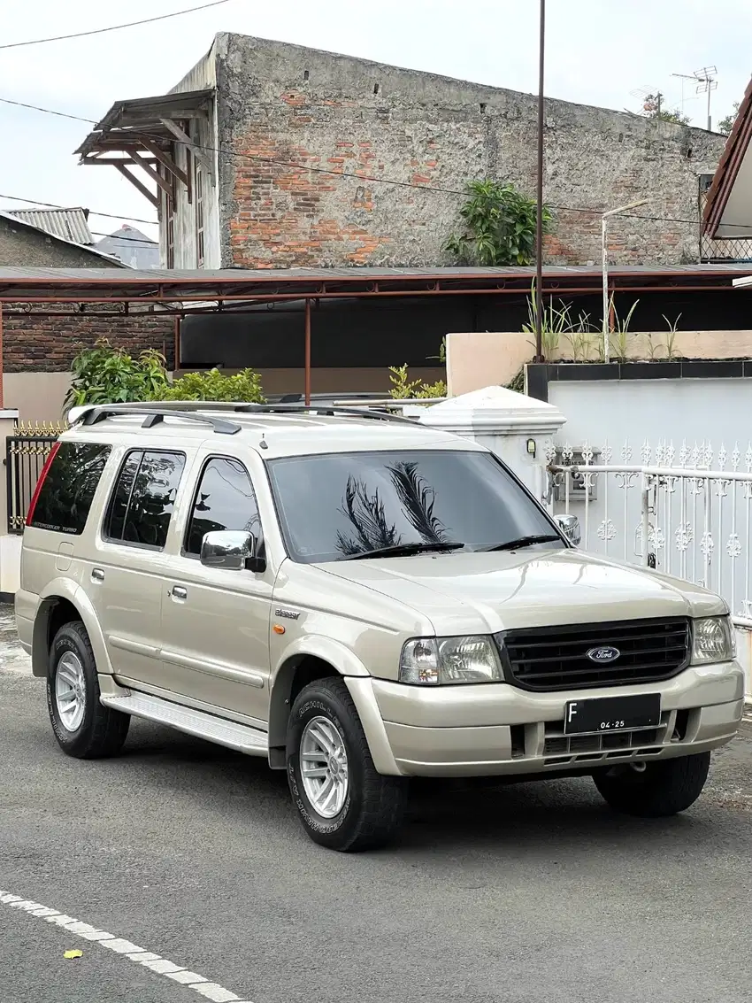 Ford Everest TDI XLT MT 2003 Pajak panjang Mulus!