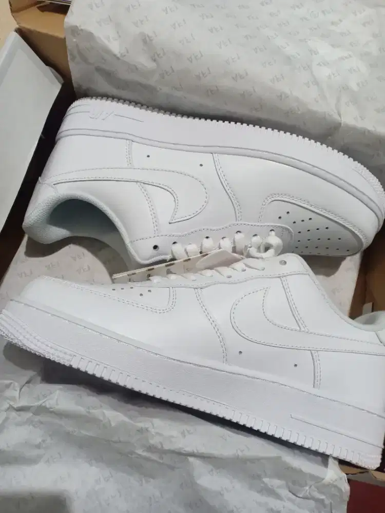 Sepatu Nike Air force Size.42