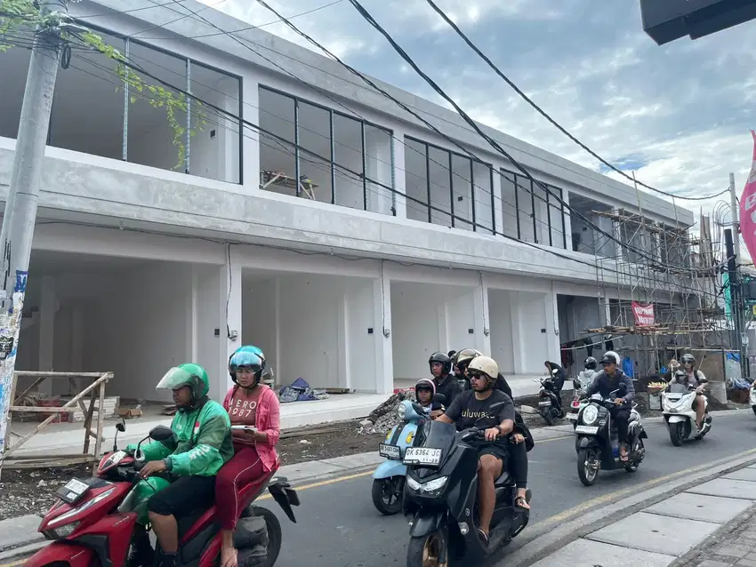 Disewakan Ruko 2 Lantai di Canggu Shortcut High Traffic lokasi Strateg