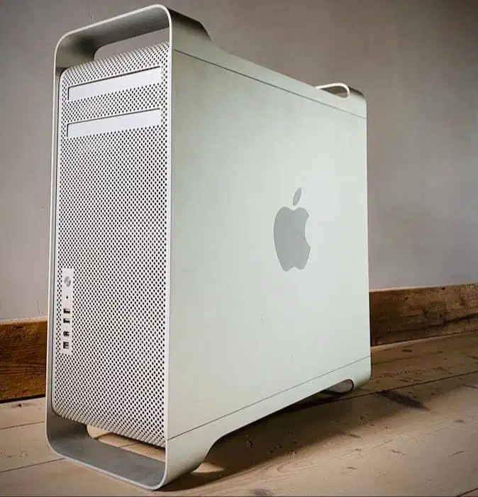 LIKE NEW Ultimate Mac Pro. VGA 8Gb. Ram 32. SSD 256 +1Tb. Jngka panjng