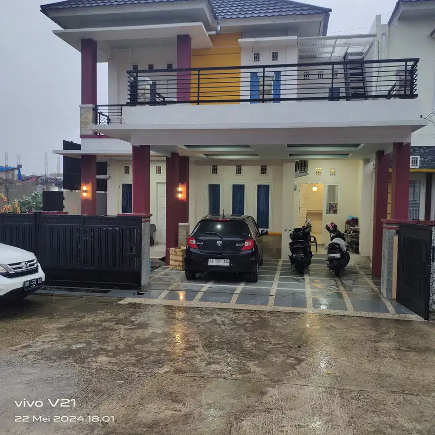 rumah 2 lantai cantik di jalur kampus unand