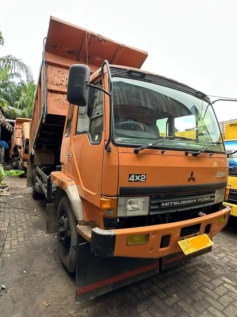 MITSUBISHI FUSO 4x2 DUMP TRUCK 2019 MULUS BAN MENTAH 6 PIC