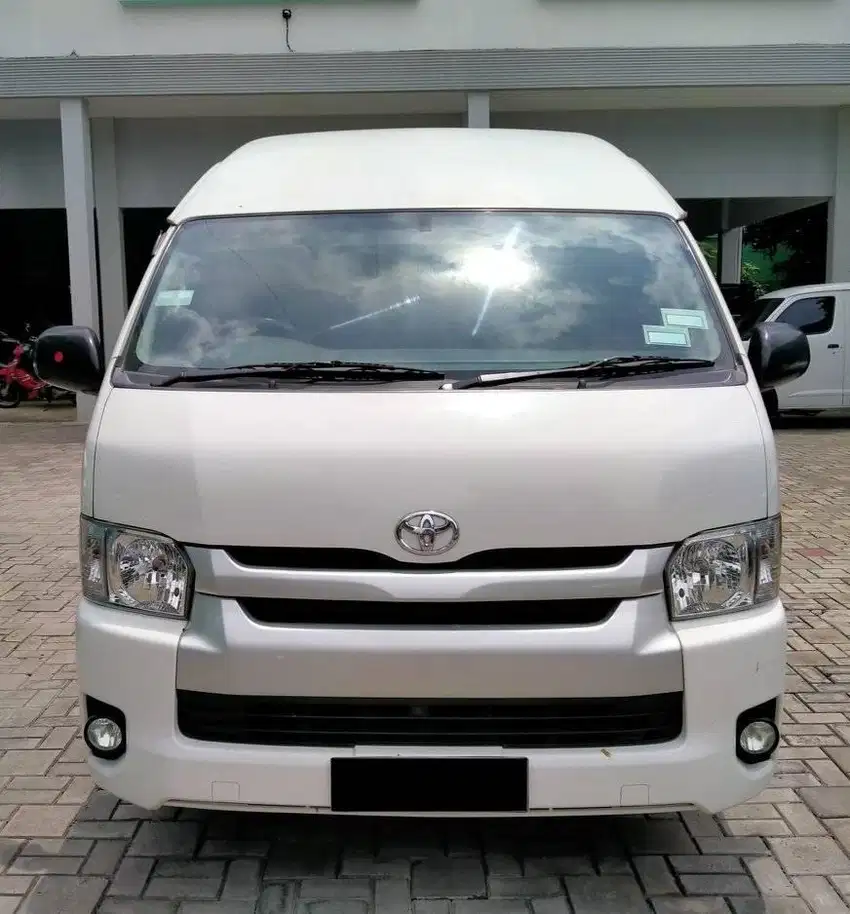 TOYOTA HIACE COMMUTER 2.5 MT 2019